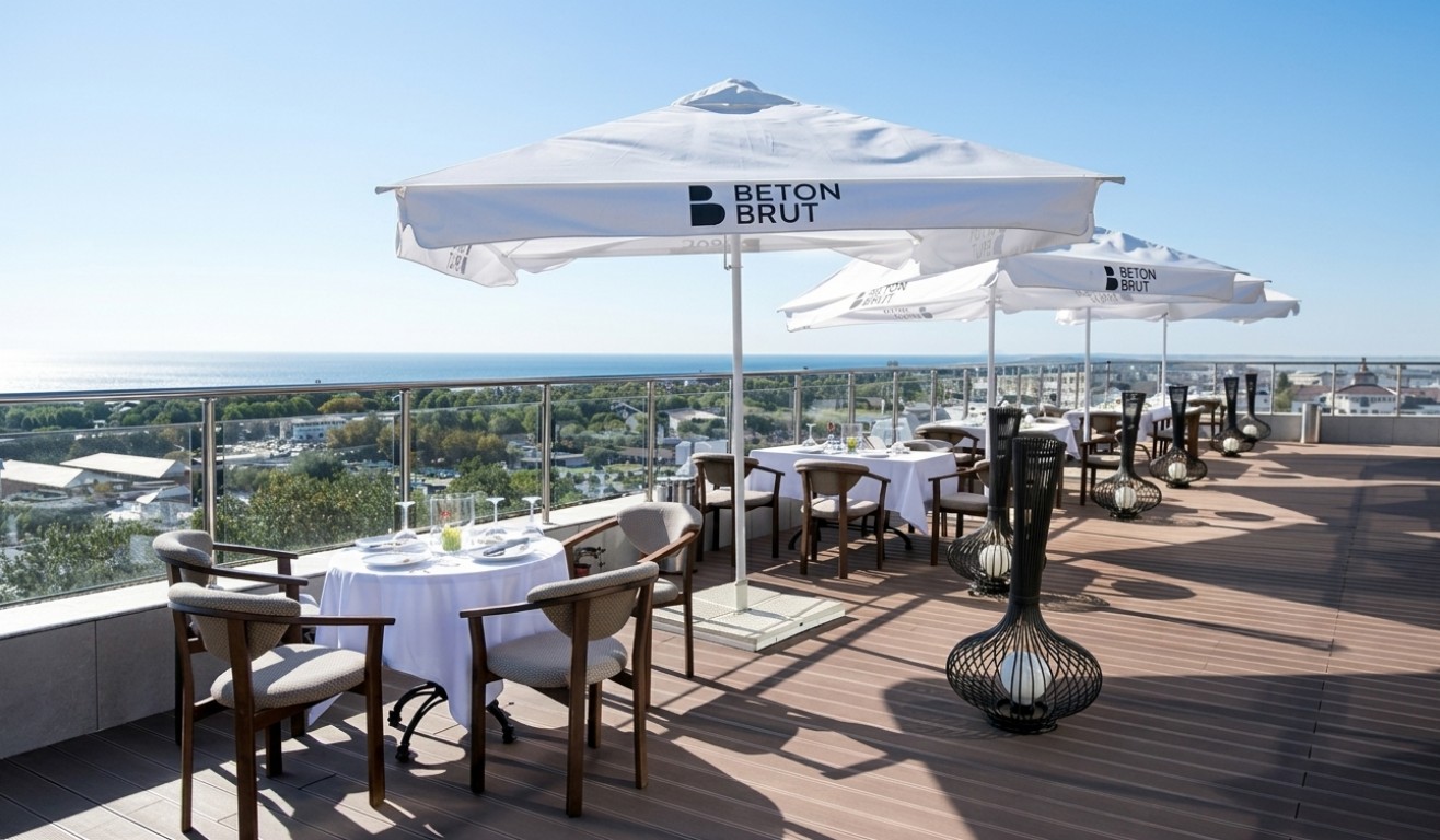 Зонт для уличного кафе 3х3 м. Квадратный. 2024 г.