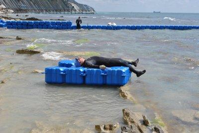 Понтоны для моря из модулей 50х50х40 см. Понтонный конструктор легкой сборки