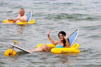 Пляж для инвалидов комплексно оборудованный на прием 10 инвалидов-колясочников