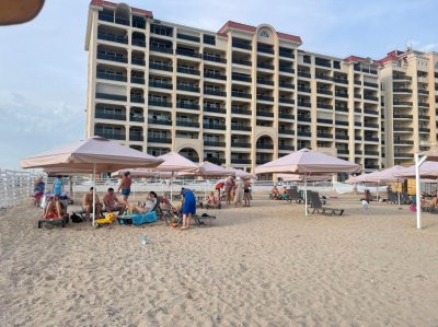 Пляжный зонт квадратный Фрегат. Зонт блочного открывания 3х3 м. с центральной стойкой. 2024 г.