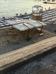 Зонт с боковой деревянной опорой. Малый Помор. Размер купола 3х3 м. 2025 г.