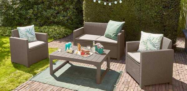 Стол пластиковый Lyon rattan table