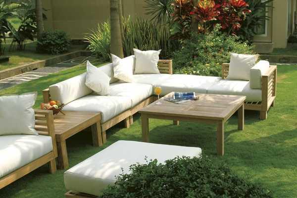 Стол деревянный журнальный Saint Tropez