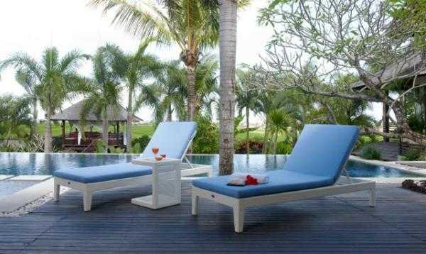 Стол плетеный со стеклом для лежака Madisson