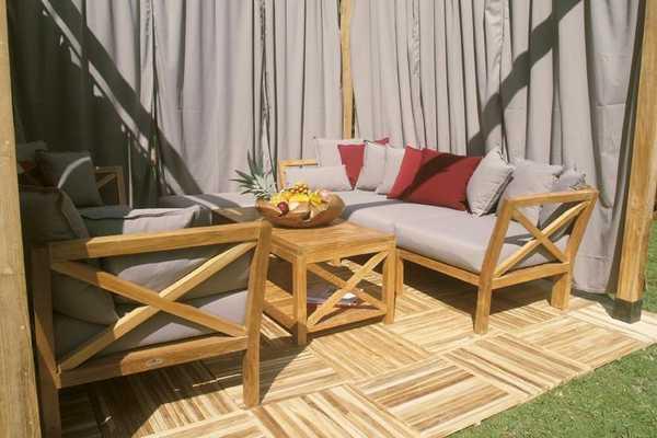 Стол деревянный журнальный Venezia