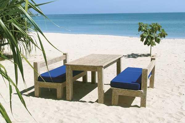 Диван деревянный двухместный White Sand