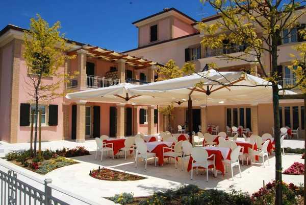 Зонт профессиональный четырехкупольный Wood Poker Relax