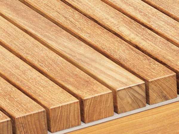 Стол деревянный обеденный Essenza