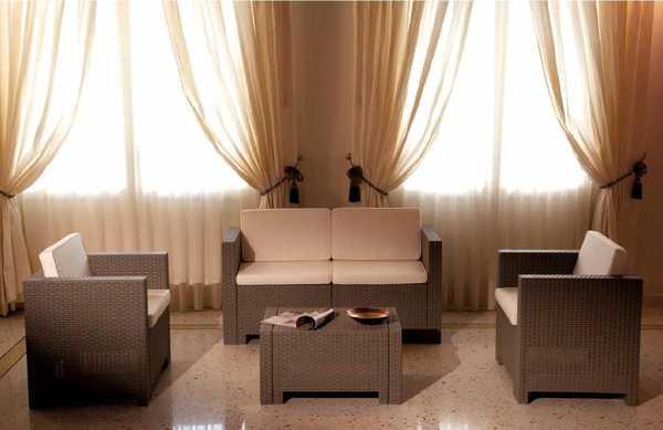 Стол пластиковый обеденный Colorado