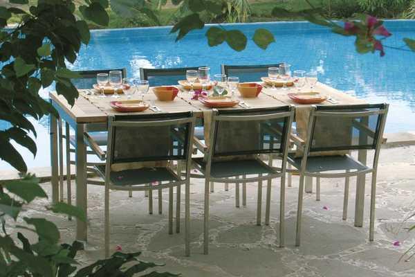 Стол деревянный обеденный Berbeda