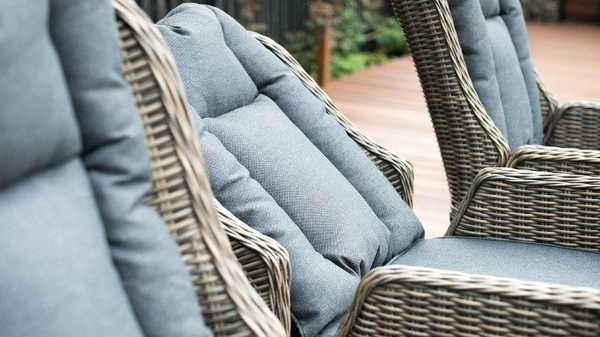 Кресло плетеное с подушками Верона