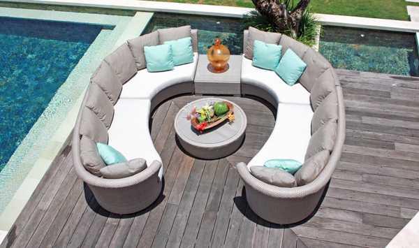 Стол плетеный со стеклом журнальный Florence