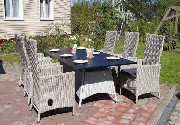 Кресло-реклайнер плетеное с подушкой Capri