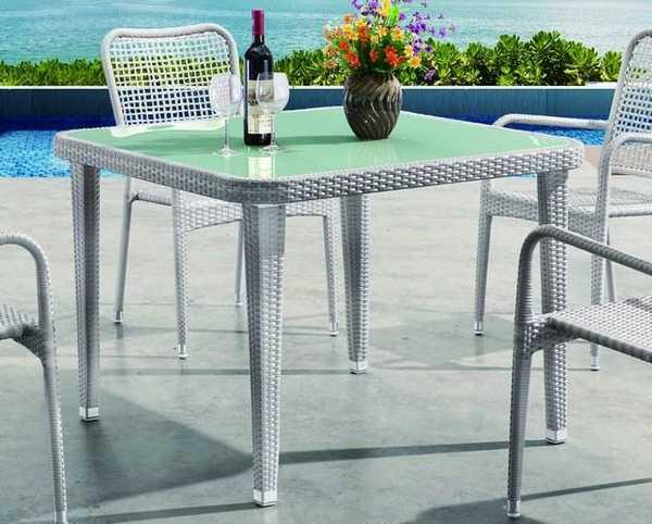 Стол плетеный со стеклом Miami