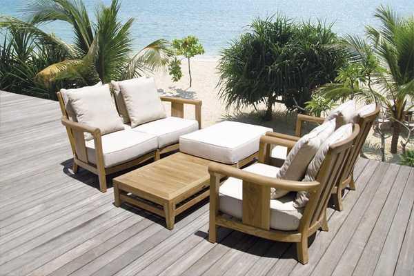 Стол деревянный журнальный Saint Laurent