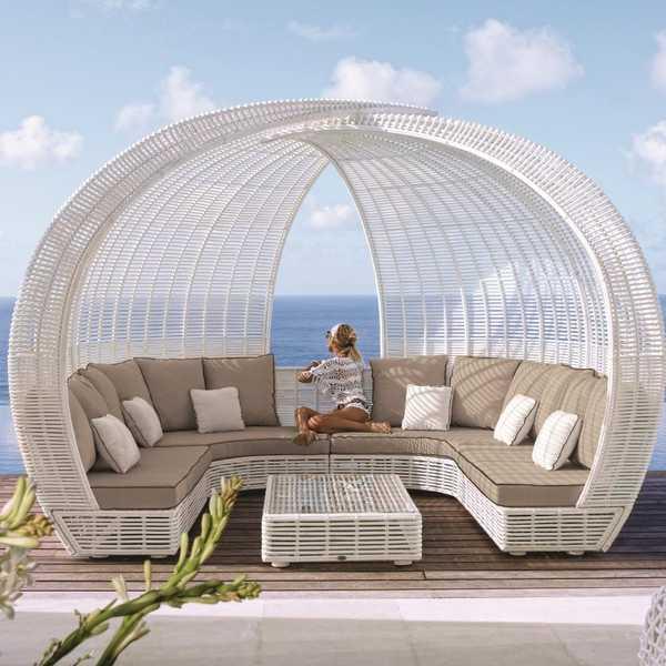 Стол плетеный со стеклом журнальный Spartan