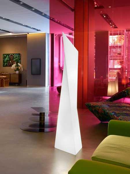 Светильник пластиковый напольный, Manhattan