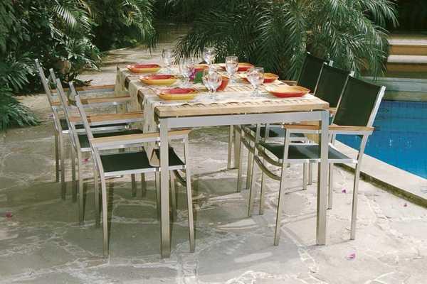 Стол деревянный обеденный Berbeda