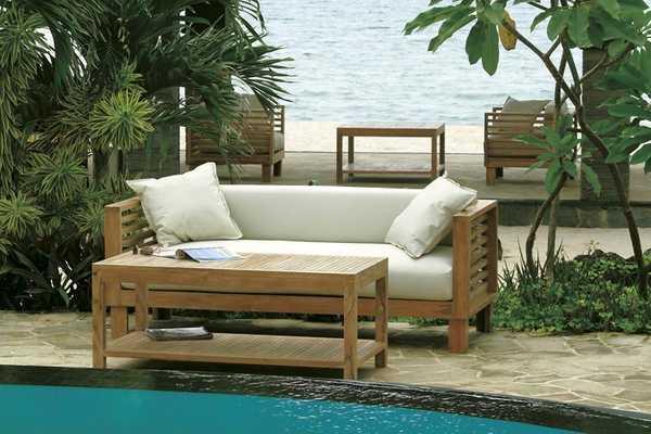 Деревянный трехместный диван без подушки Saint Tropez