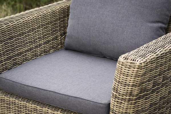 Кресло плетеное с подушками Капучино