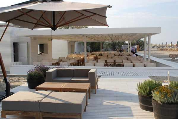 Деревянный угловой модуль без подушки Saint Raphael