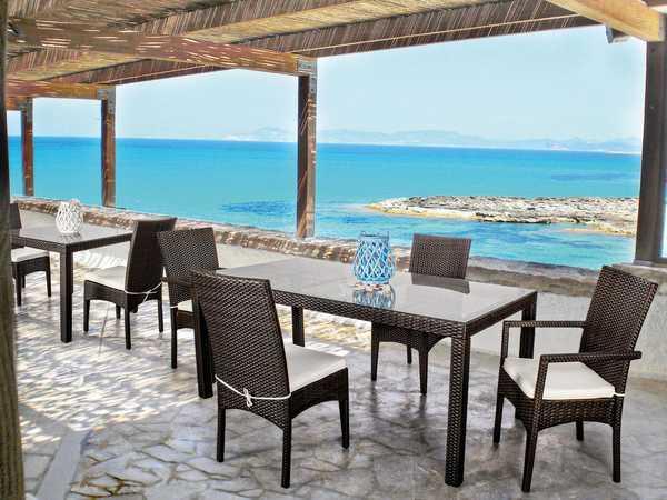 Стол плетеный со стеклом Athena