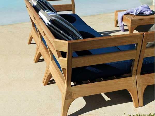 Комплект мебели с подушками Village