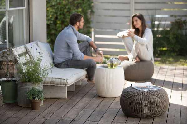 Стол пластиковый плетеный Cozies Knit Table