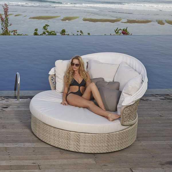 Плетеный лаунж-диван Journey