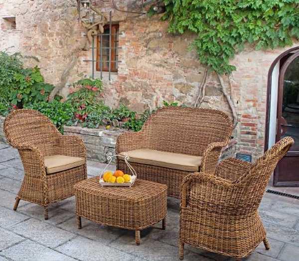 Стол плетеный журнальный Iblis