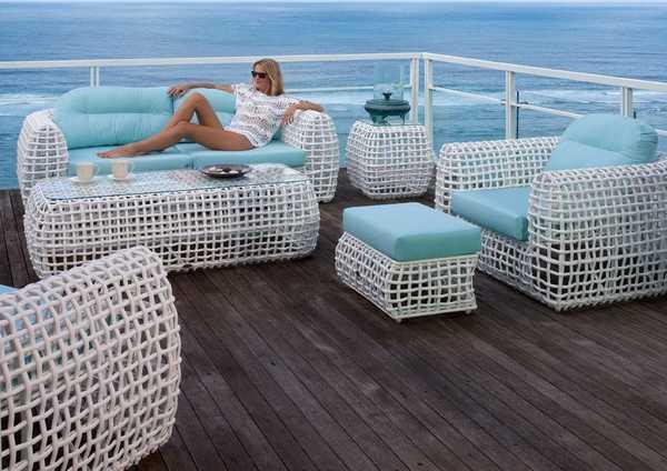 Стол плетеный со стеклом приставной Dynasty