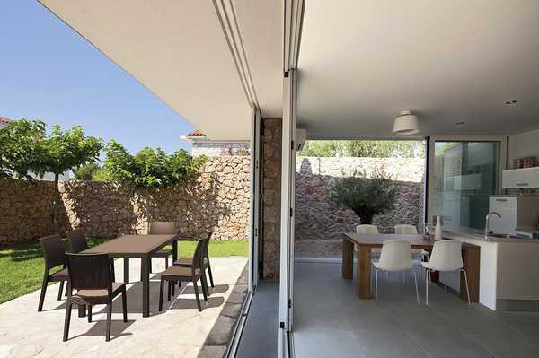 Стол пластиковый плетеный Orlando 140