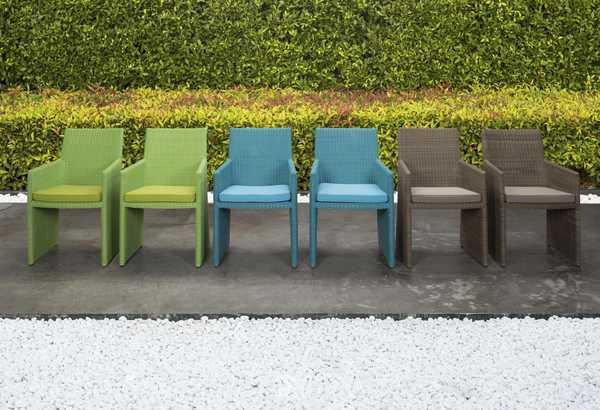 Кресло плетеное с подушкой Abigail