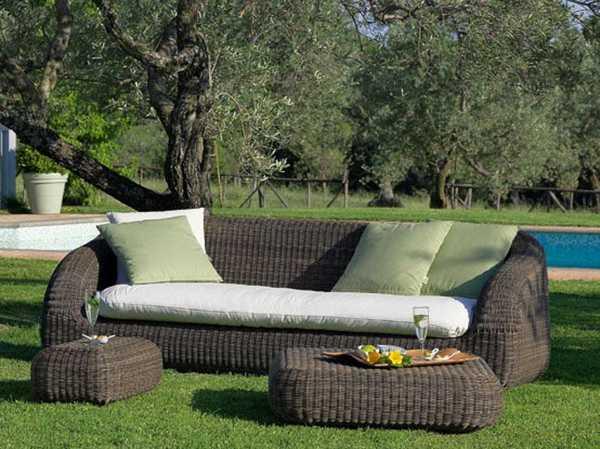 Диван плетеный с подушкой Phorma