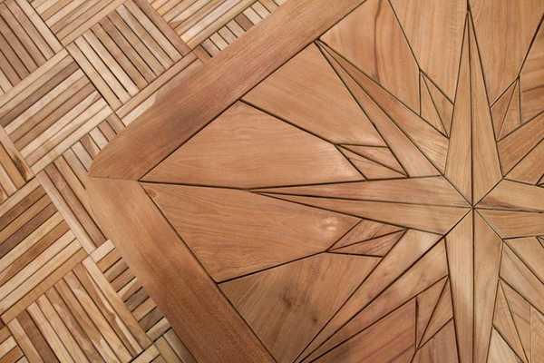 Стол деревянный журнальный Saint Laurent