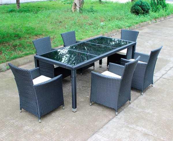 Стол плетеный со стеклом обеденный