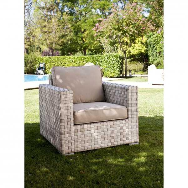 Кресло плетеное с подушкой Rubik