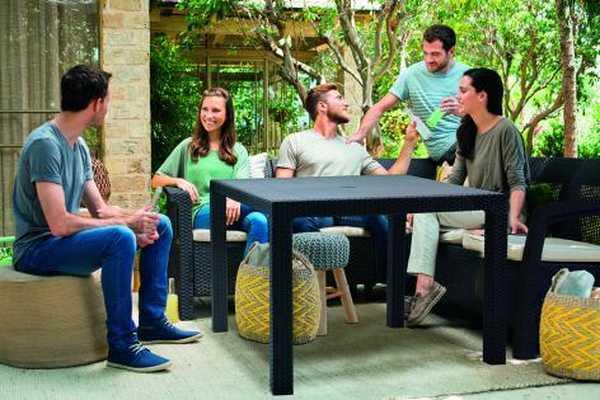 Стол пластиковый Melody Quartet