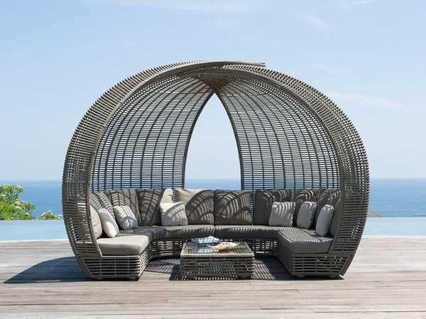 Стол плетеный со стеклом журнальный Spartan