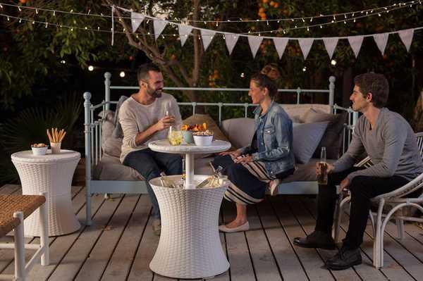 Стол пластиковый мини-бар Rattan Cool Bar