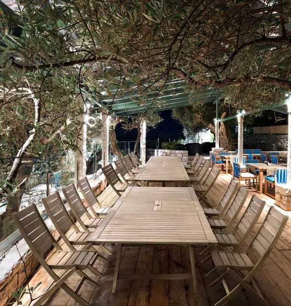 Стол деревянный раздвижной Petra