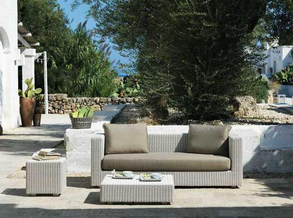 Диван плетеный с подушкой Cube