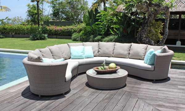 Стол плетеный со стеклом журнальный Florence