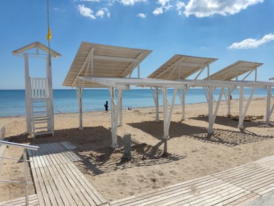 ДЕРЕВЯННЫЕ ПЛЯЖНЫЕ НАВЕСЫ