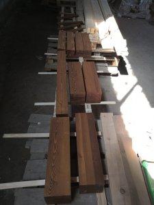 Брус сосны клееный цельноламельный.