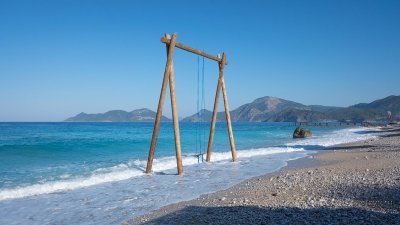 ДЕРЕВЯННЫЕ ПЛЯЖНЫЕ КАЧЕЛИ