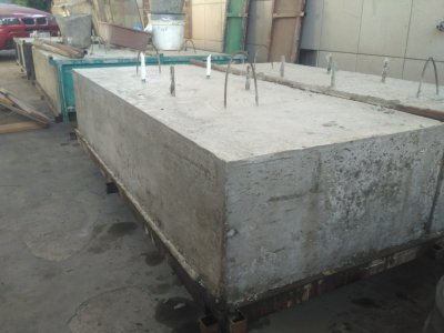 Армированные жб блоки устанавливаемые под опорную ногу навеса