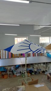 Пляжный зонт Кайра. Зонт диаметром 2,5 м, 6 спиц, блочное открывание. 2024 г.