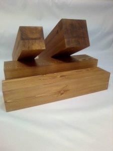 Брус сосны клееный цельноламельный.