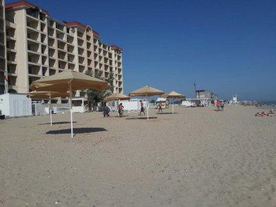 Пляжный зонт Буревестник. Пляжный круглый зонт диаметром 3,0 м (шесть спиц). 2025 г.